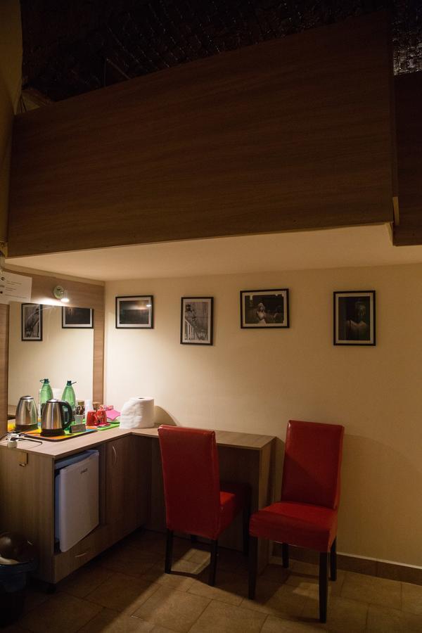 Downtown Studio ออราแด ภายนอก รูปภาพ